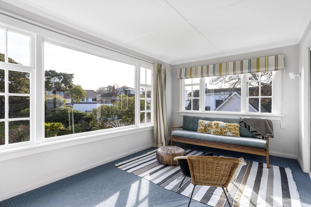 Photos of 8 Neidpath Road