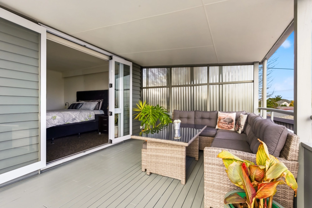 Photos of 42 Ngamotu Road