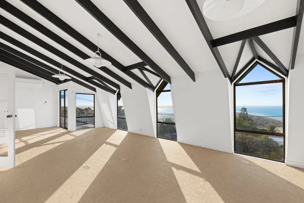 Photos of 33 Tuawera Terrace