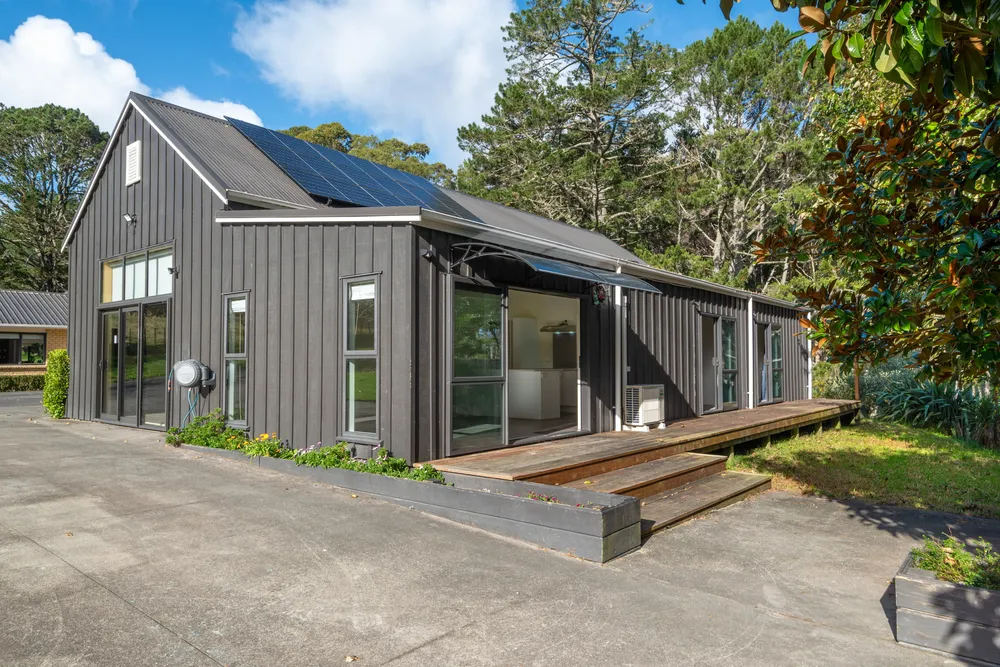 Photos of 108 Paremoremo Road