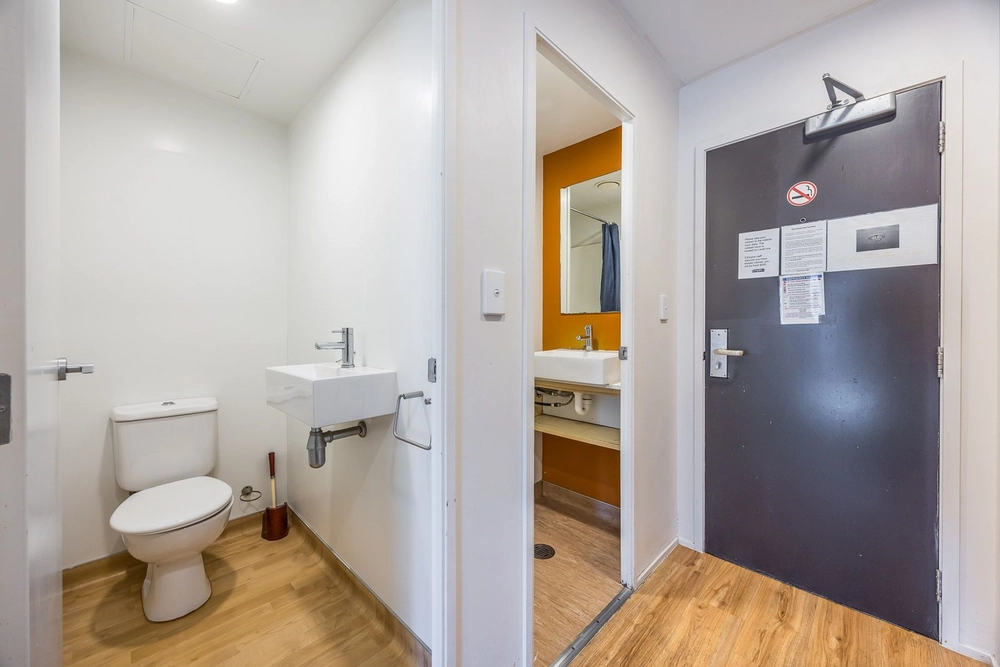 Photos of 21 Whitaker Place
