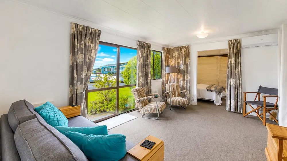 Photos of 10 Tatahi Street