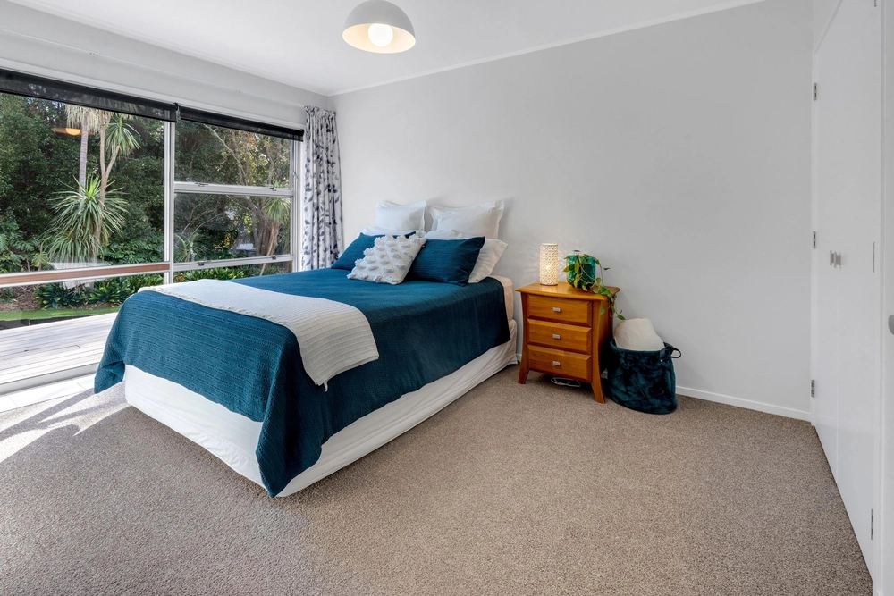 Photos of 12 Camwell Close