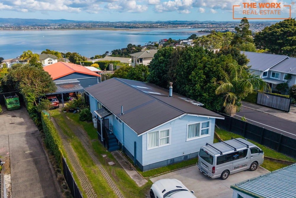 Photos of 150 Rangatira Road