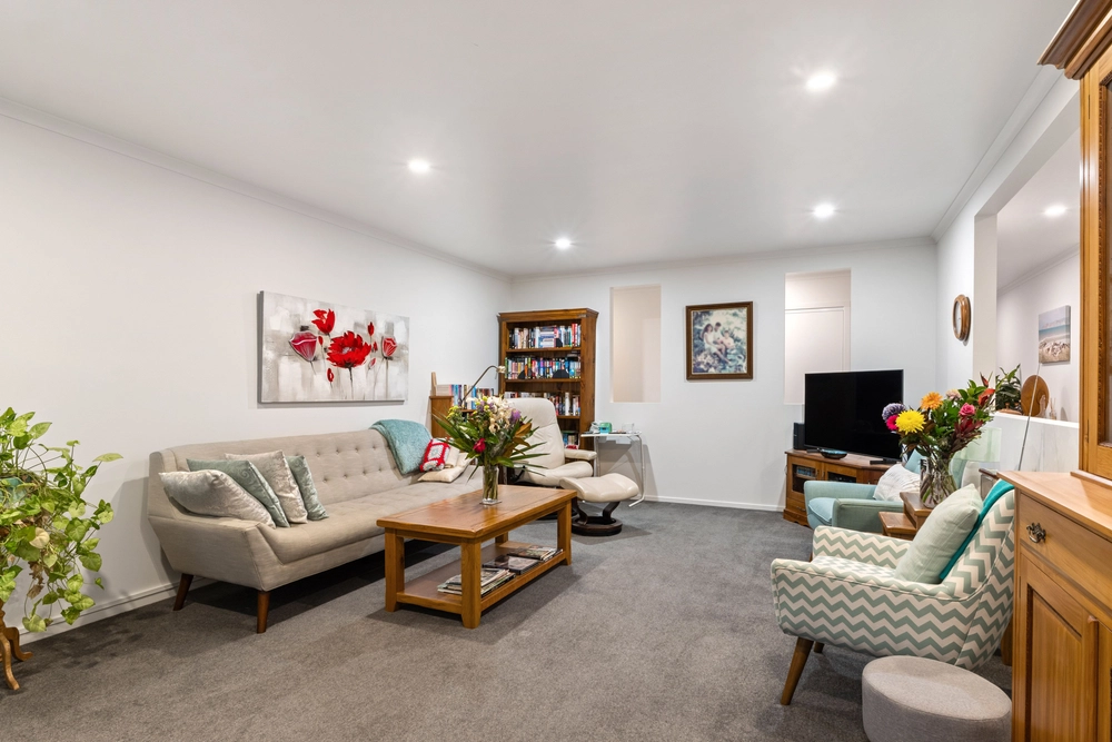 Photos of 12 Charteris Rise