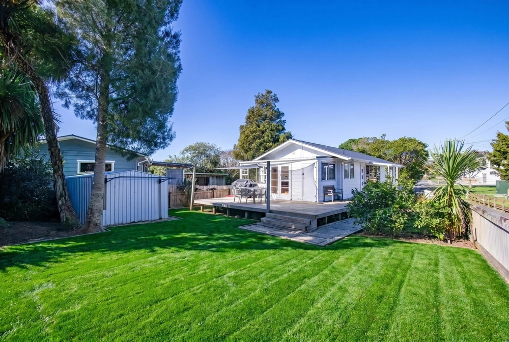 Photos of 42B Wallis Street