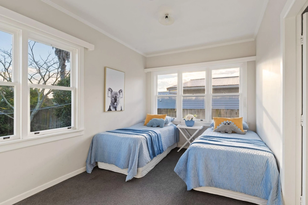 Photos of 6 Vivian Street