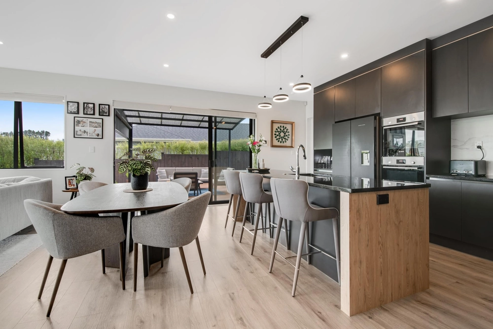 Photos of 22 Takurua Terrace