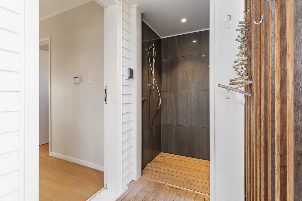 Photos of 307A Tamaki Road