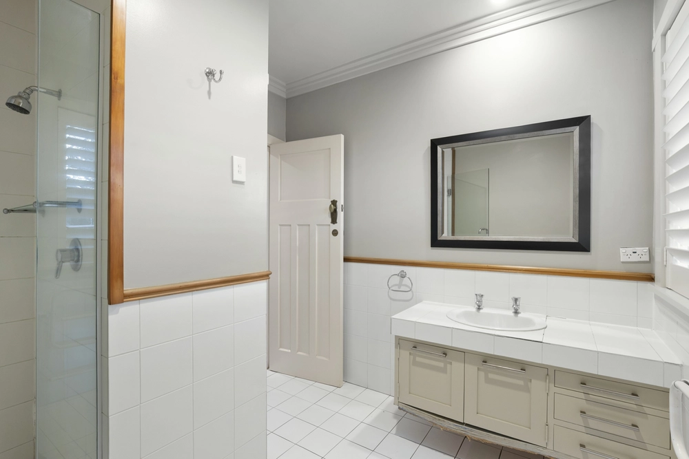 Photos of 410 River Road