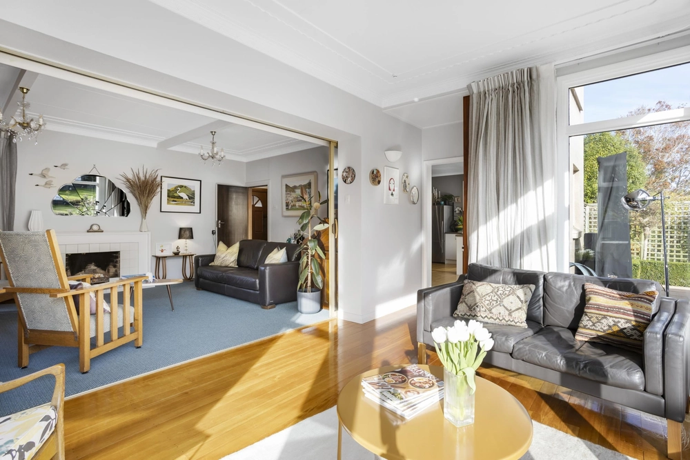Photos of 8 Neidpath Road