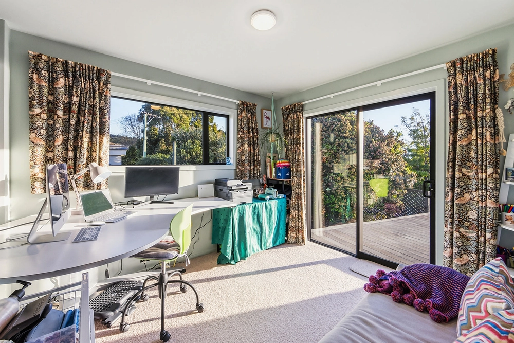 Photos of 30 Te Ara Crescent