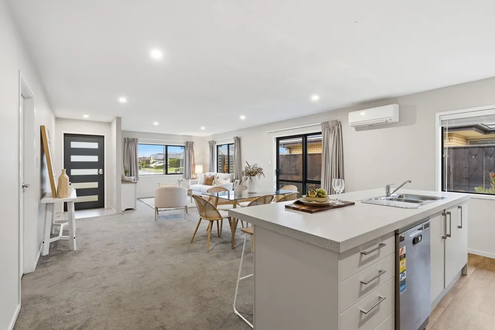 Photos of 63 Lydiard Drive