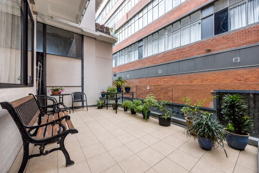 Photos of 72 Wellesley Street West