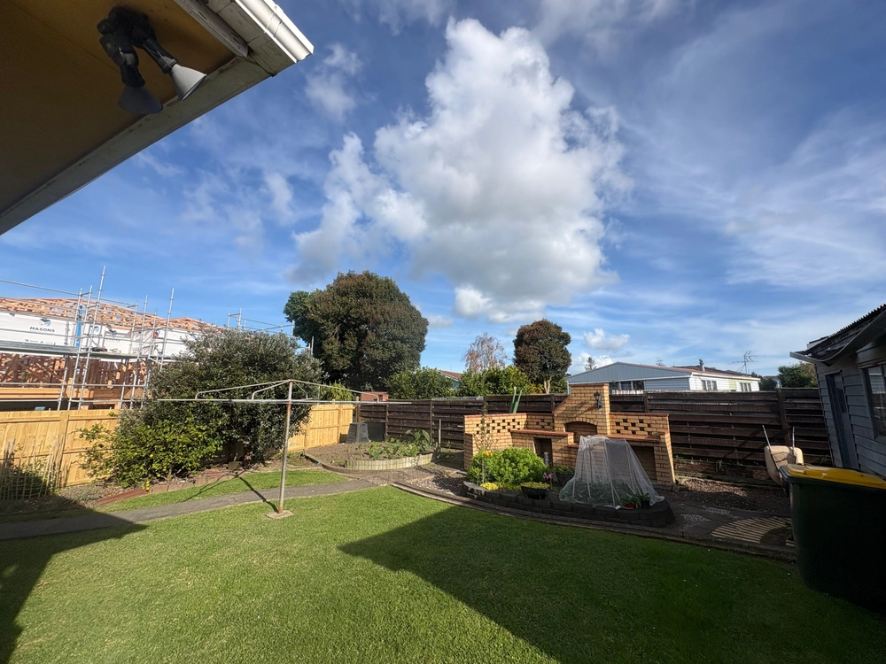 Photos of 97 Coxhead Road