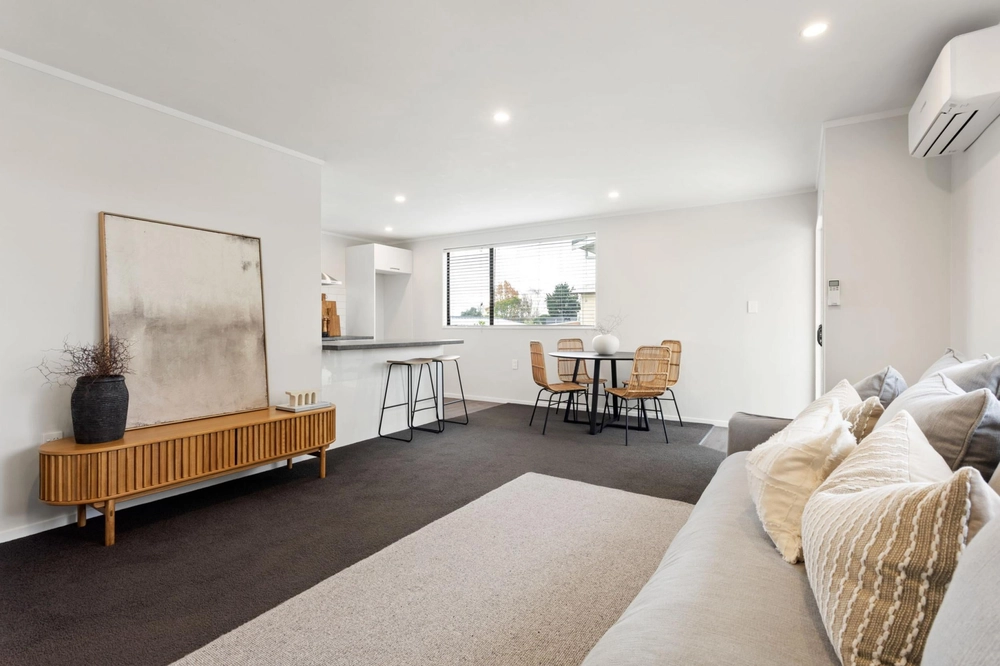 Photos of 52A Rolleston Street