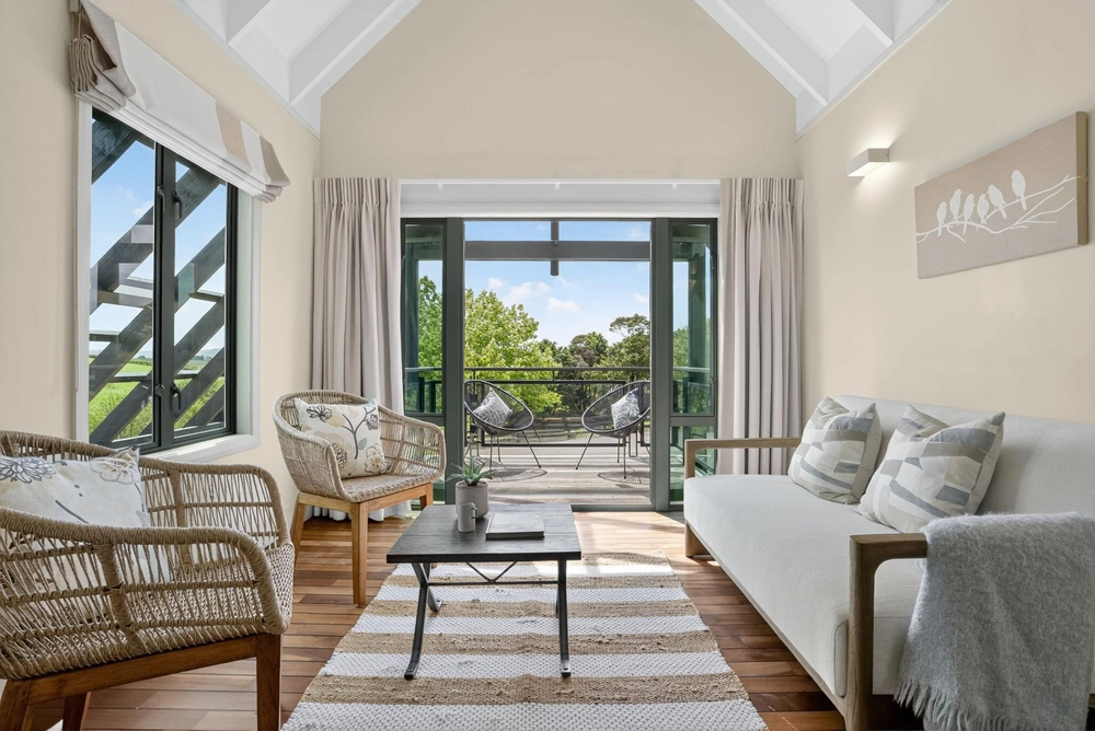 Photos of 333 Tuhimata Road