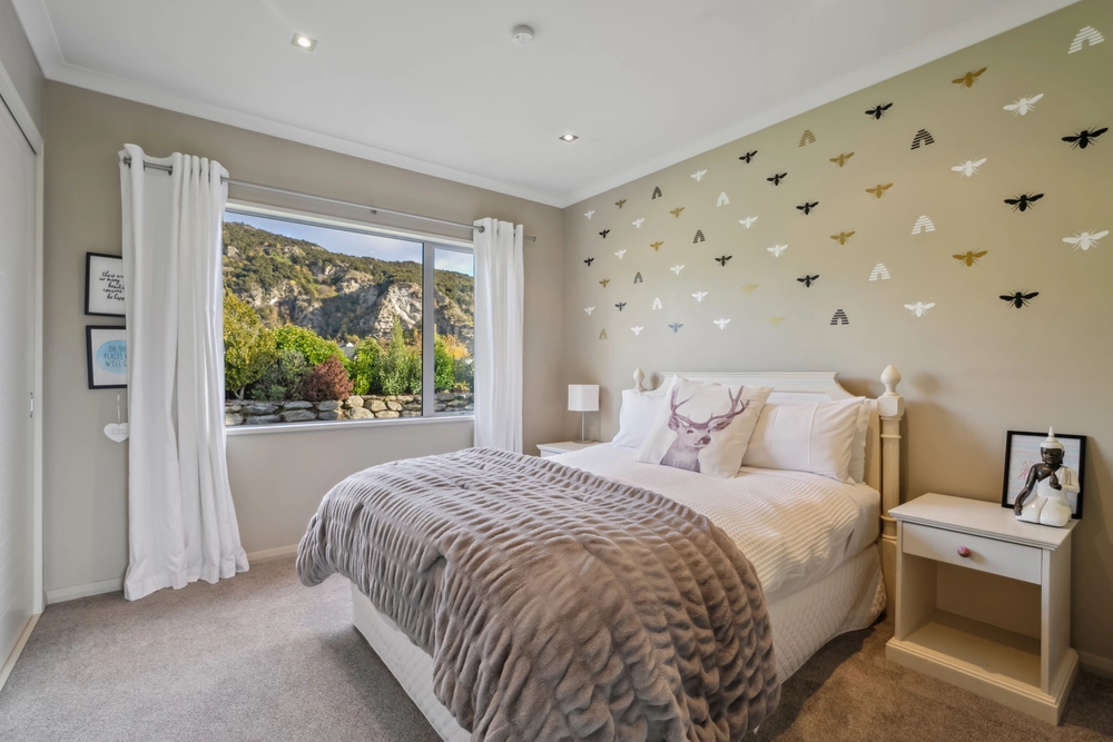 Photos of 1153 Aubrey Road