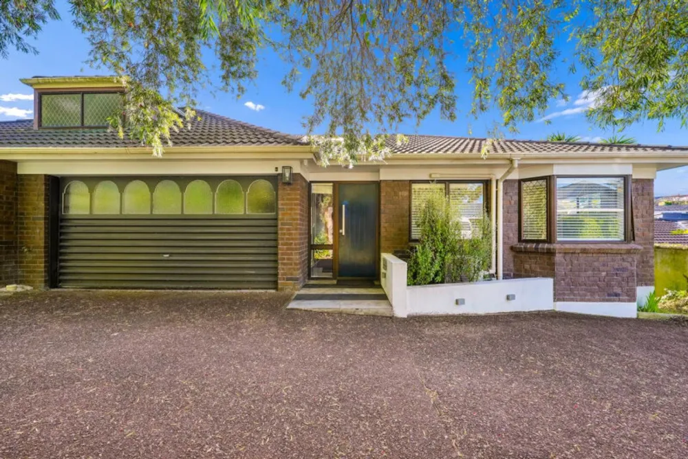 Photos of 75C Waiatarua Road
