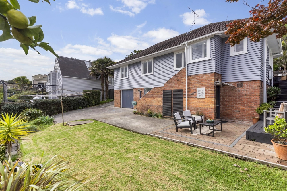 Photos of 10 Forfar Road