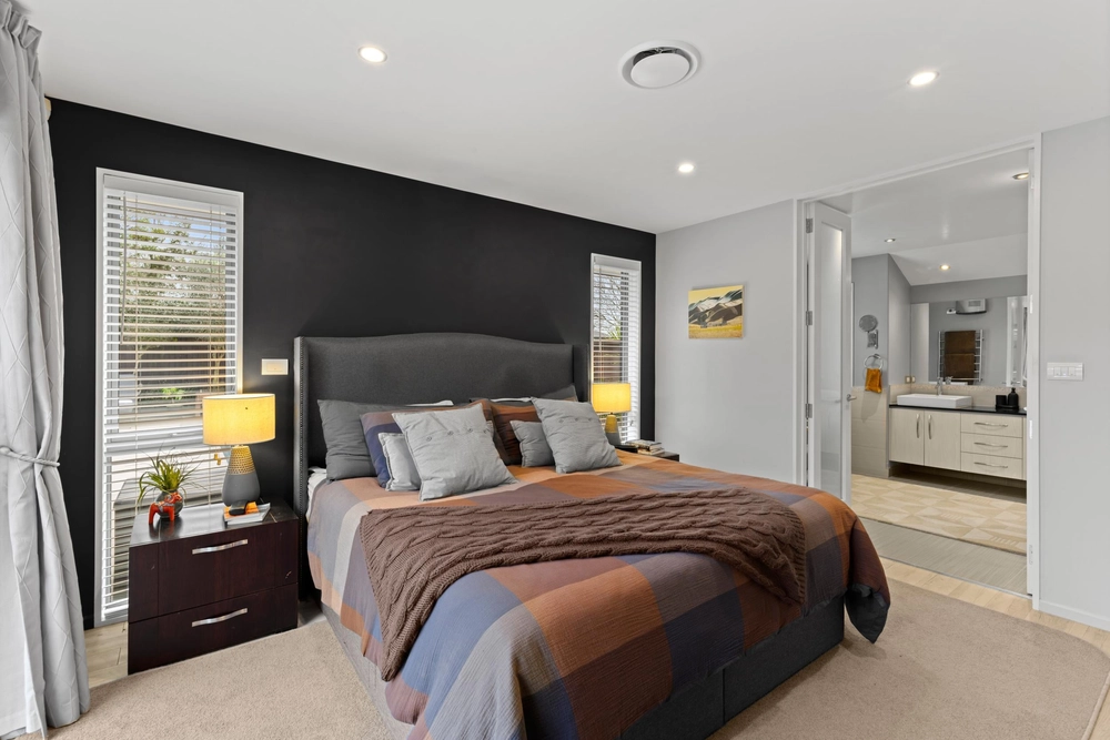 Photos of 41 Sheridan Drive