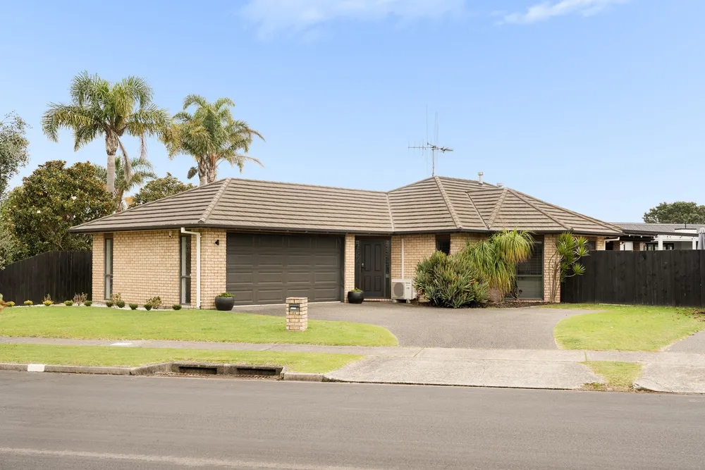 Photos of 34 Aranui Drive