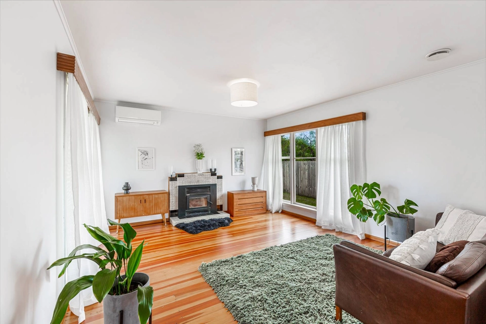 Photos of 16 ward crescent te