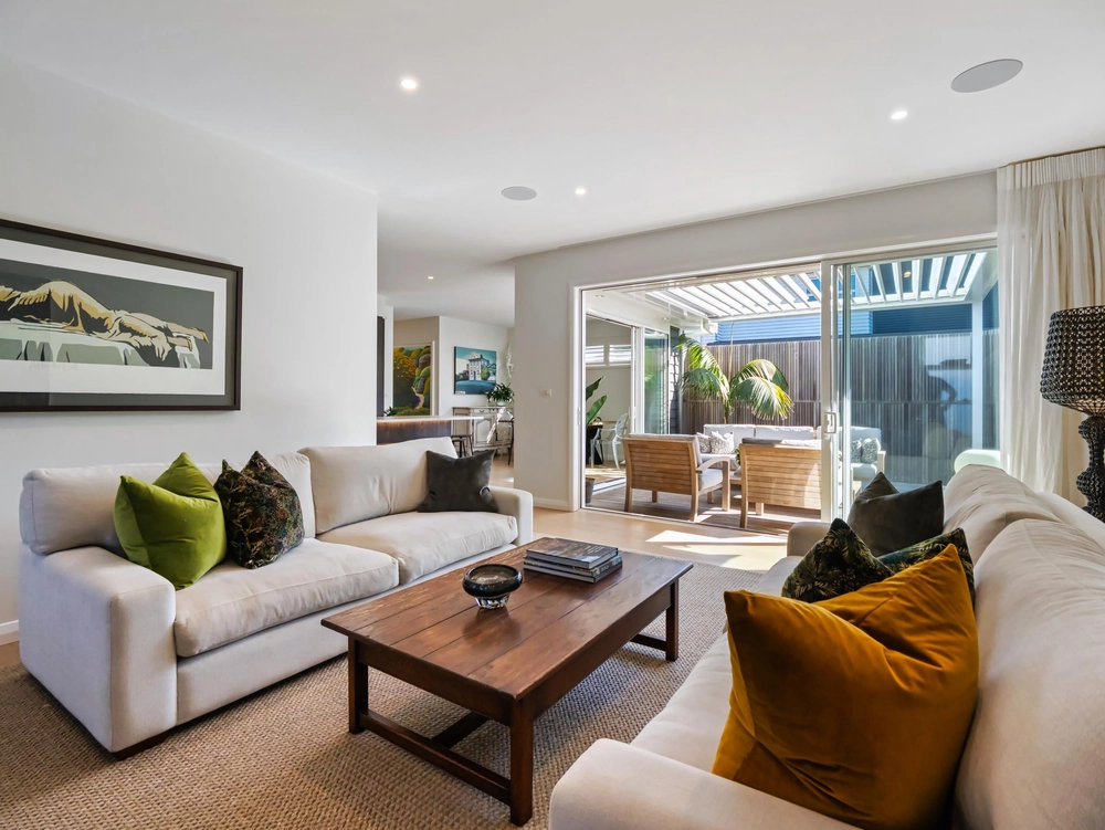 Photos of 35E Oceanbeach Road