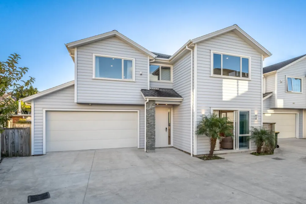 Photos of 40B Olsen Avenue