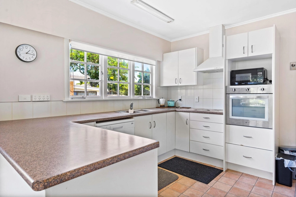 Photos of 24 Lovatt Crescent