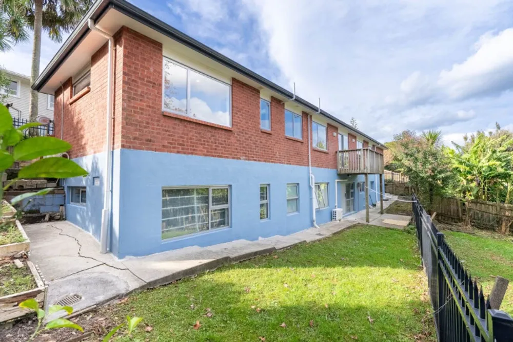 Photos of 77A Royal Road