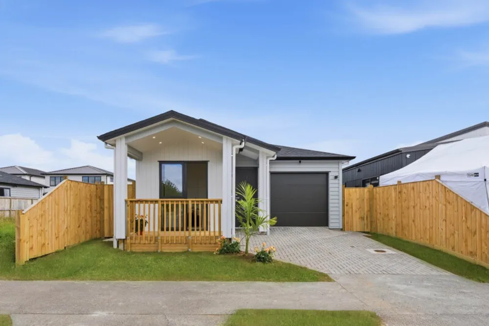 Photos of 44 Hari Road