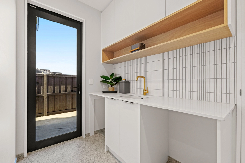 Photos of 121 Claridges Road
