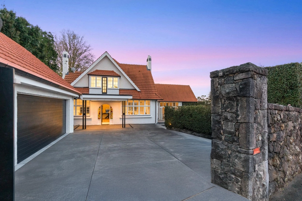 Photos of 35 Owens Road