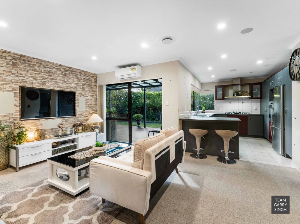 Photos of 12 Rushbury Place