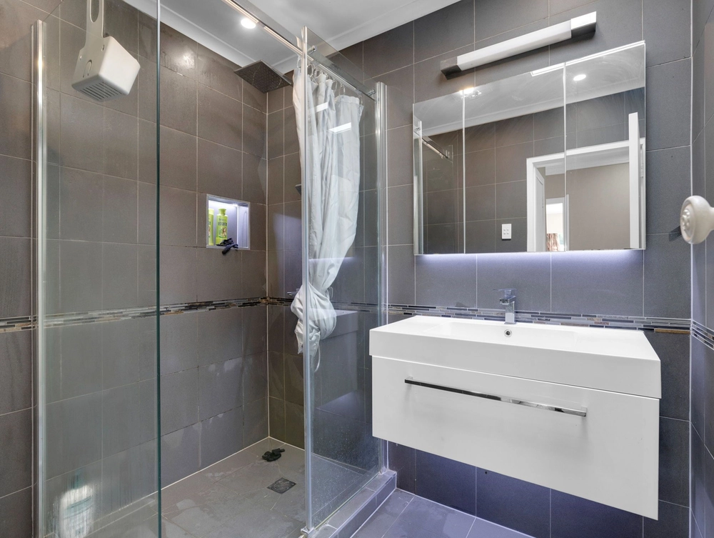 Photos of 104 Poaka Avenue
