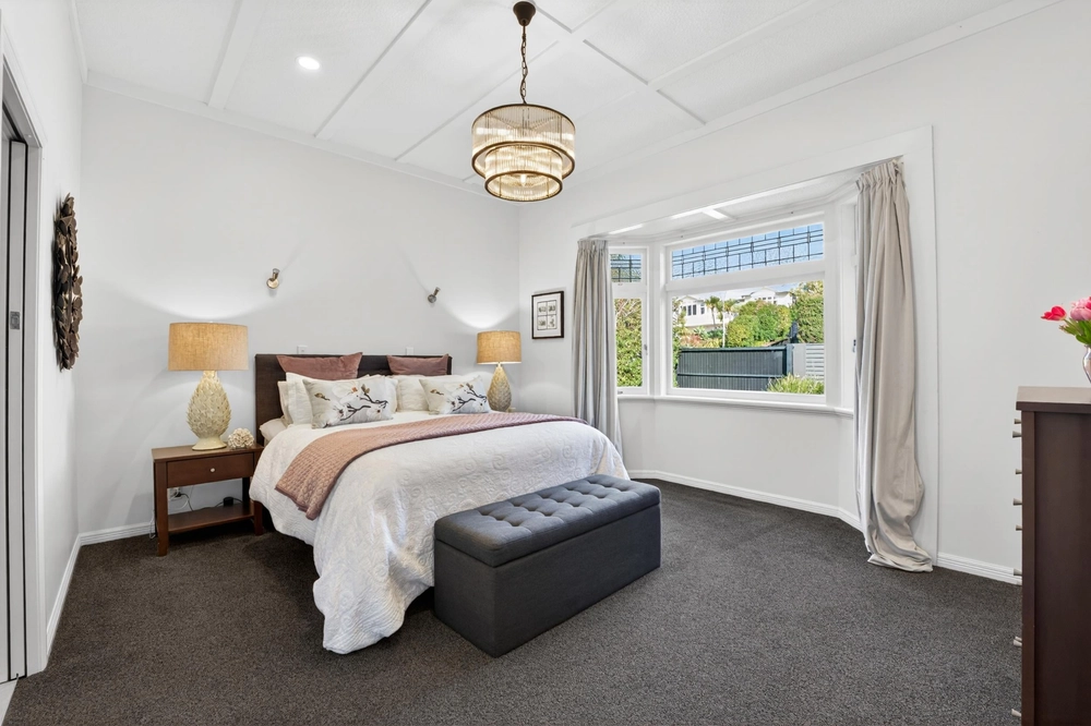 Photos of 12 Woodley Avenue