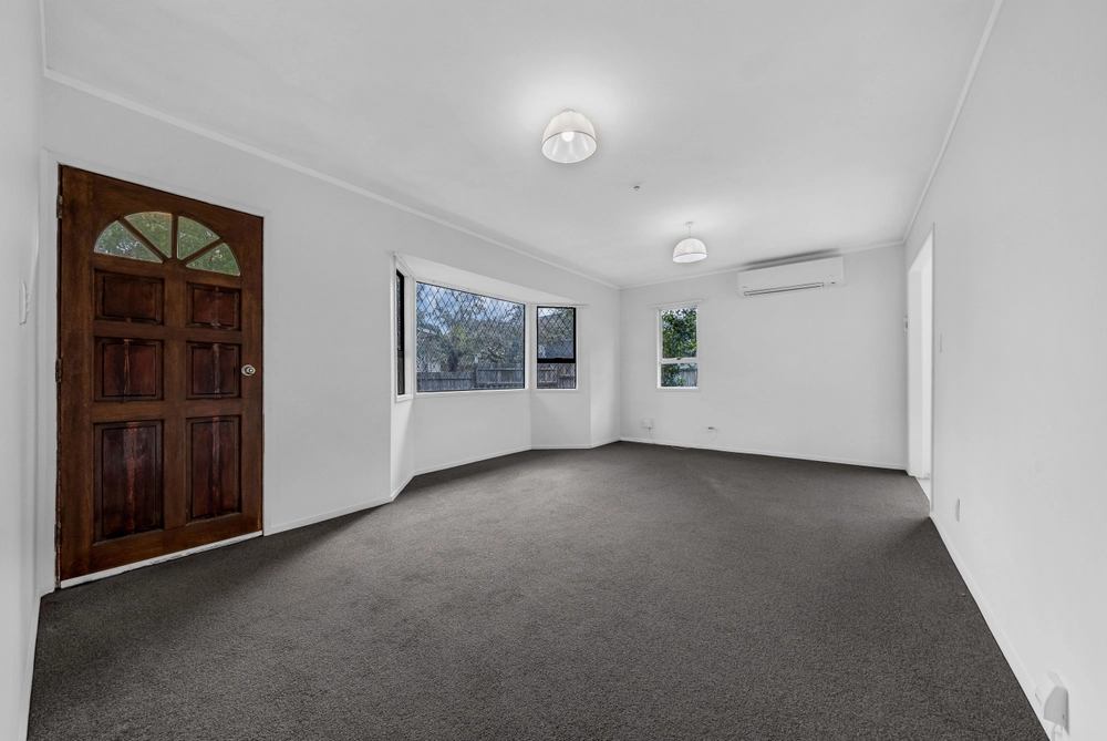 Photos of 11 Hughes Terrace
