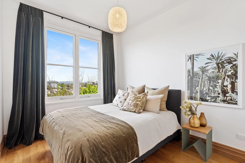 Photos of 6 Thompson Road