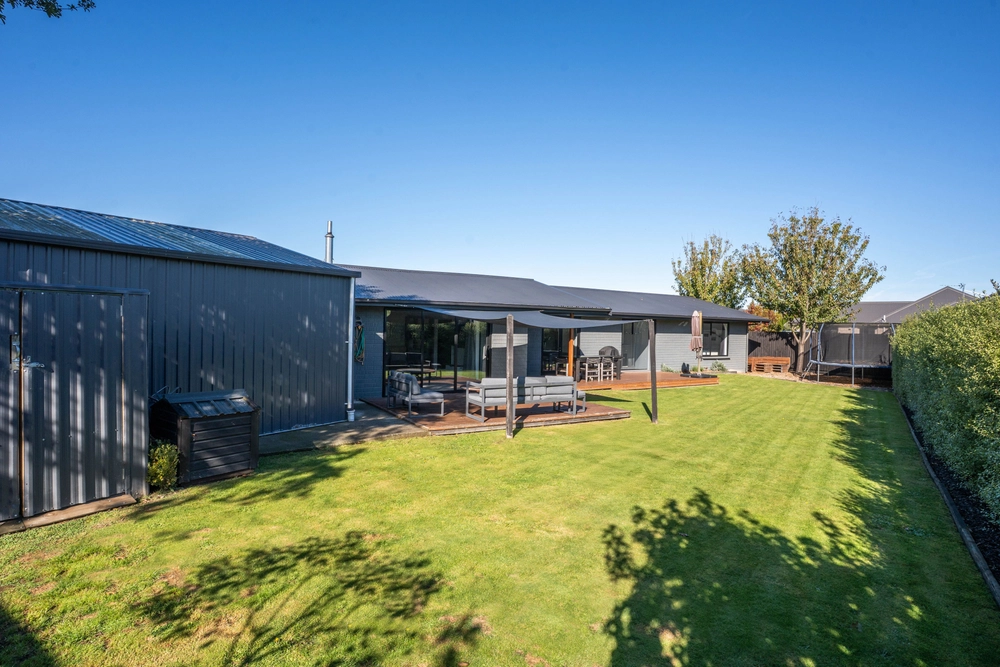 Photos of 586 Trents Road