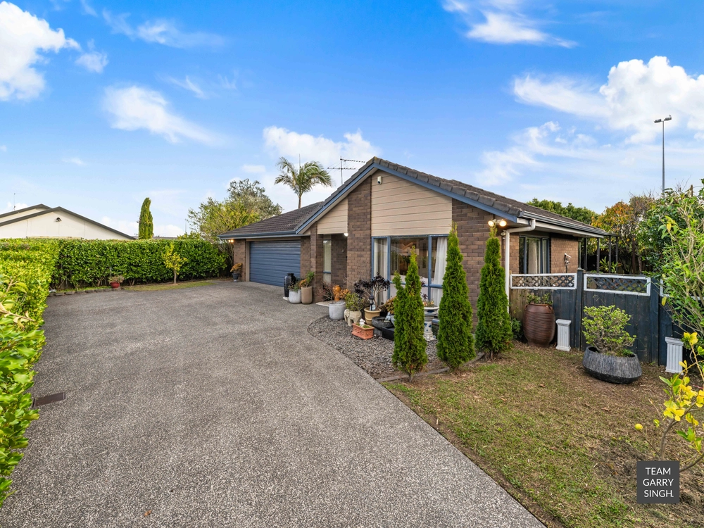 Photos of 12 Rushbury Place