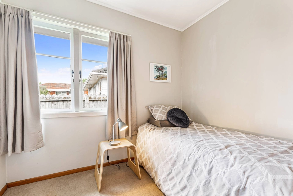 Photos of 16 ward crescent te