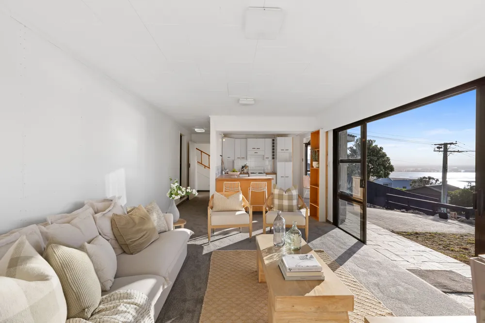 Photos of 33 Tuawera Terrace