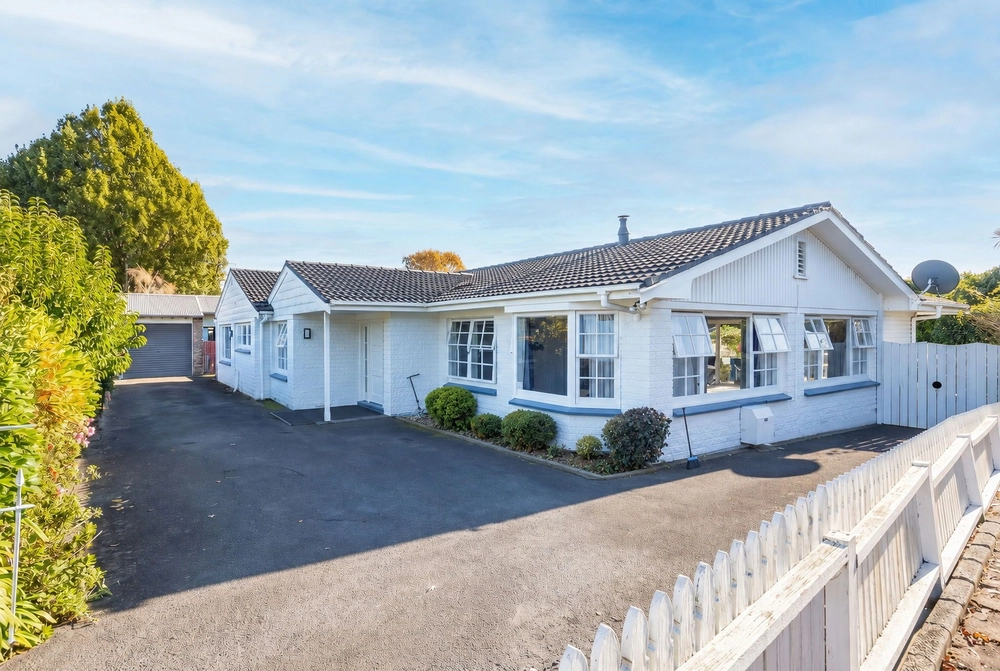 Photos of 104 Poaka Avenue