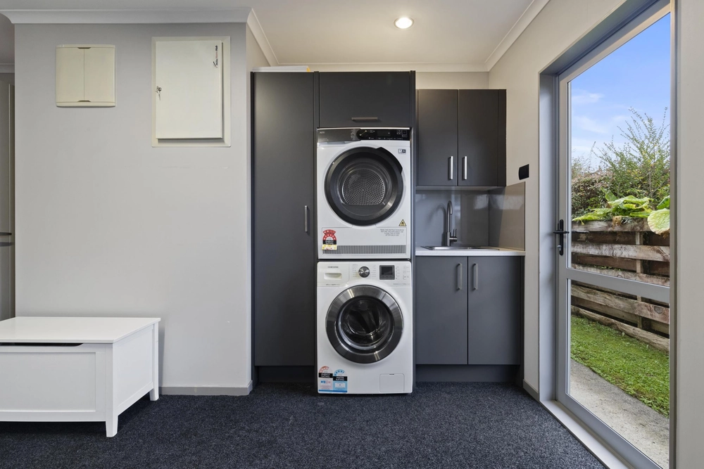 Photos of 54A George Crescent