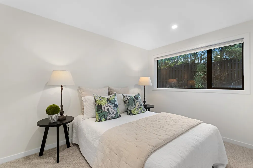 Photos of 72 Glenstrae Road