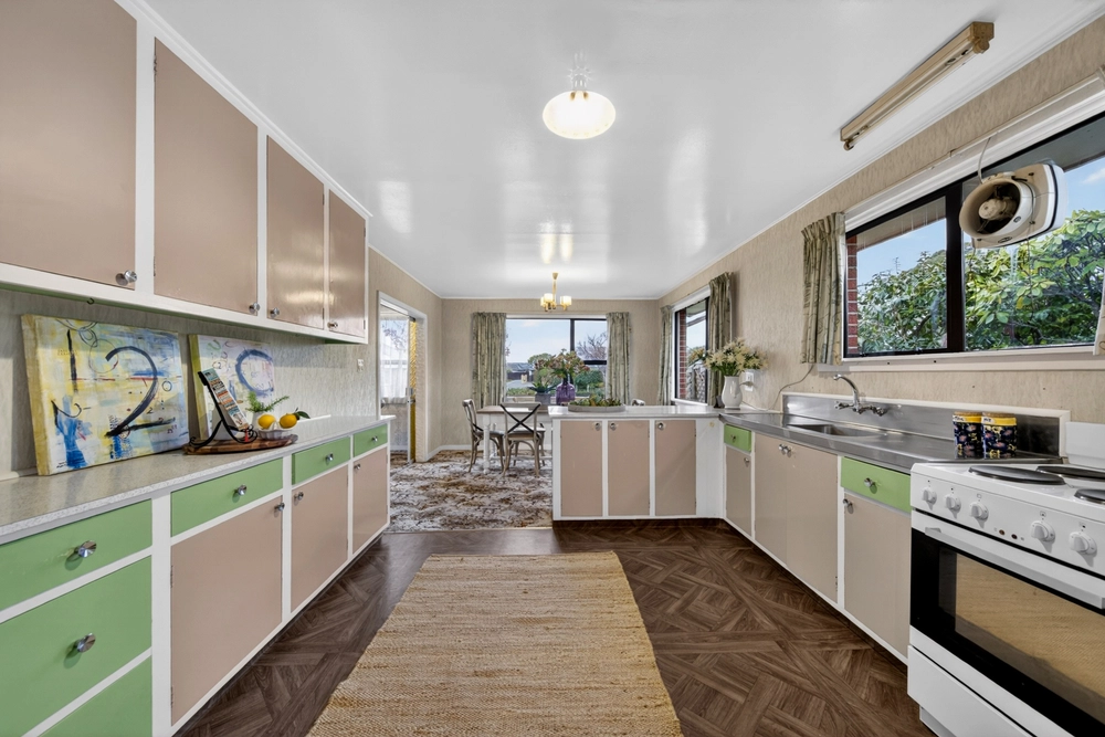 Photos of 70 Toorak Avenue