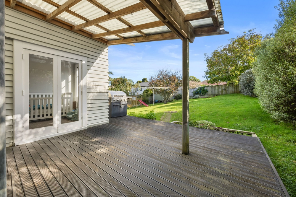 Photos of 17 Tamaki Avenue