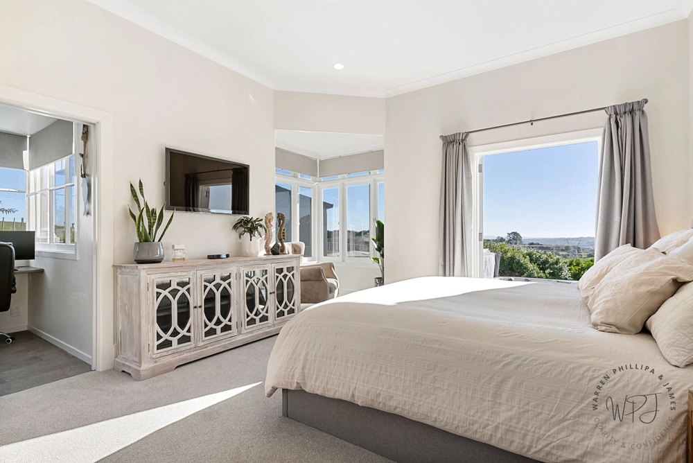 Photos of 102E McGregor Road