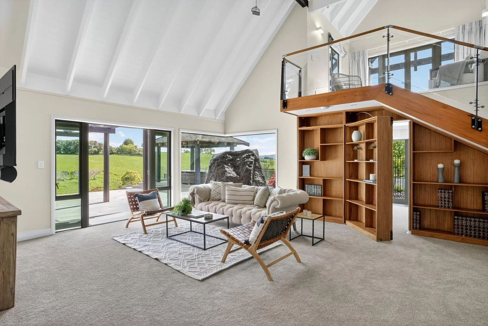 Photos of 333 Tuhimata Road